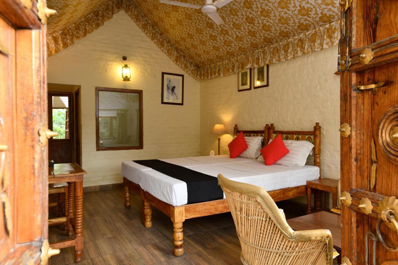 Hotel Sunbird Bharatpur Exteriör bild