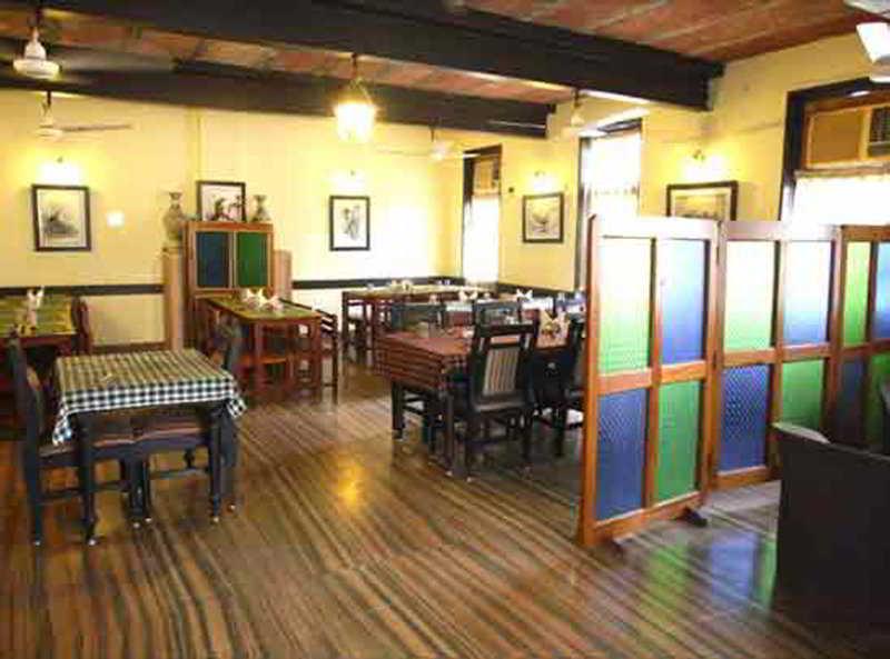 Hotel Sunbird Bharatpur Exteriör bild